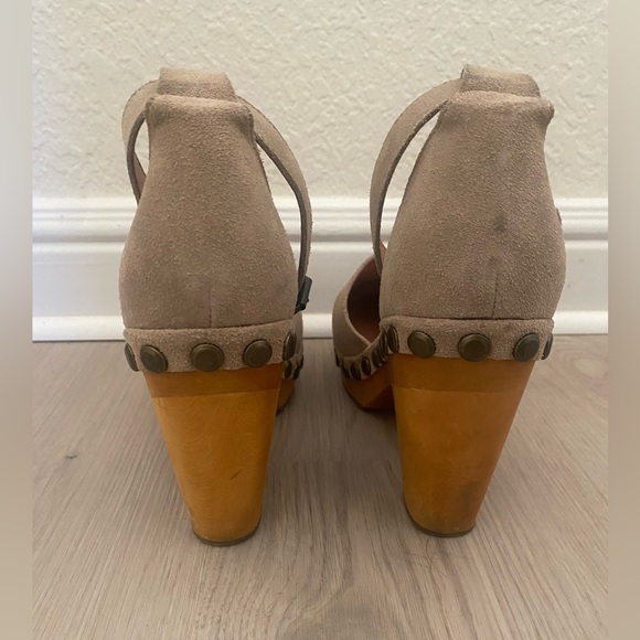Jeffrey Campbell Tan Suede Mules with Wooden Heel - Picture 3 of 8